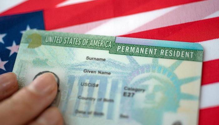 Novos requisitos para pedido de green card: o que muda na solicitação