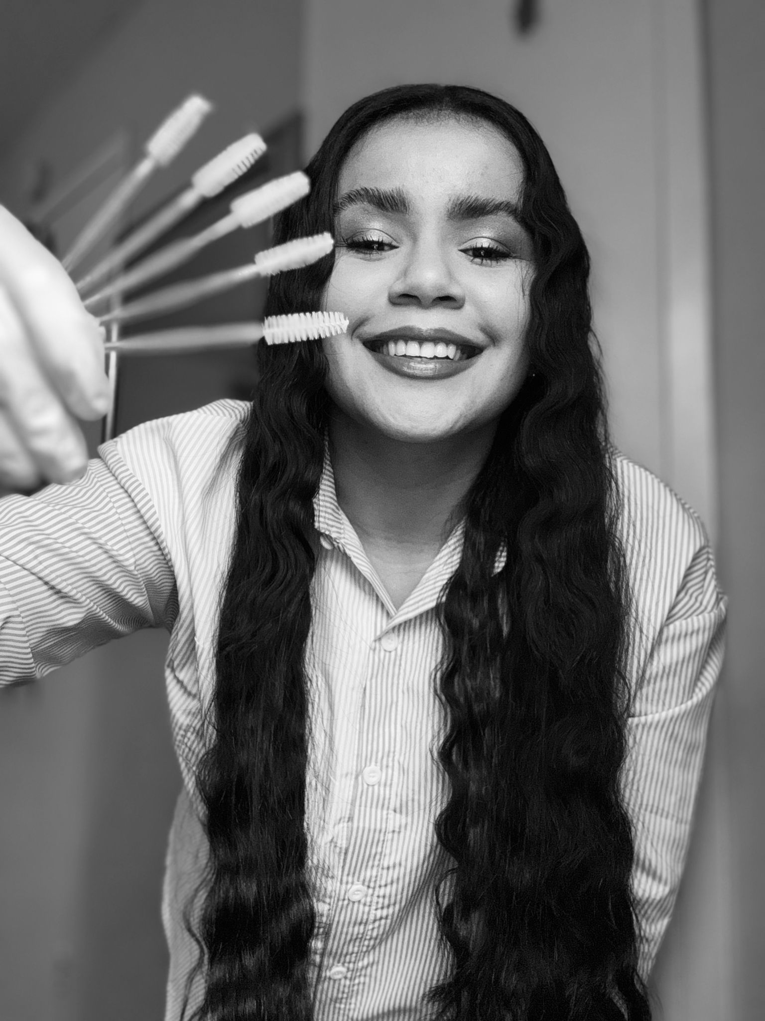 RAFAELA GUERRA: CONQUISTANDO SORRISOS ATRAVÉS DO DESIGN DE SOBRANCELHAS