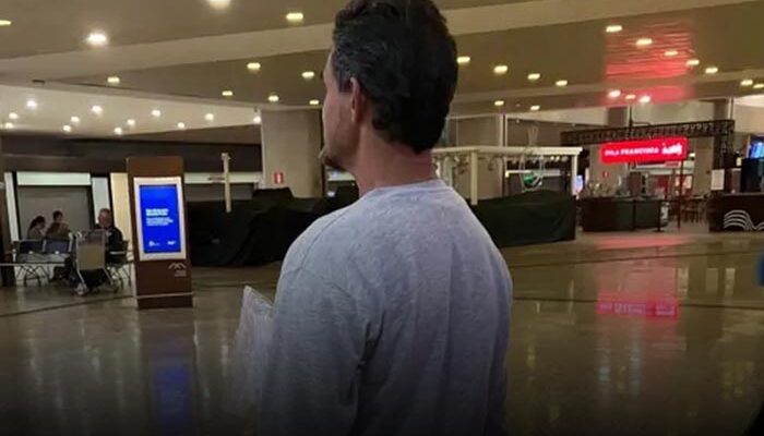 Deportação voluntária? Brasileiros relatam pressão e maus-tratos em voo fretado pelo Governo Trump