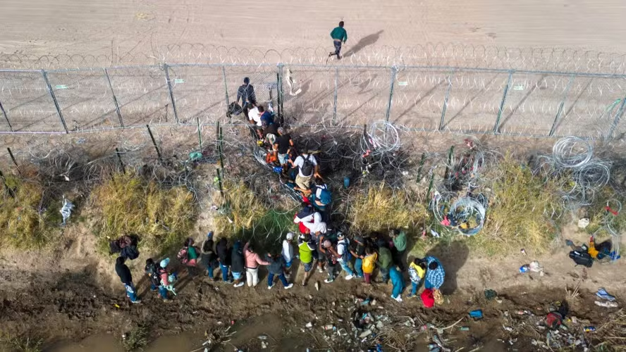 Em tempo recorde: EUA registram saída de 2 milhões de imigrantes ilegais em menos de 250 dias