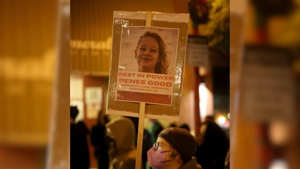 Mulher americana é morta por agente do ICE durante operação em Minneapolis